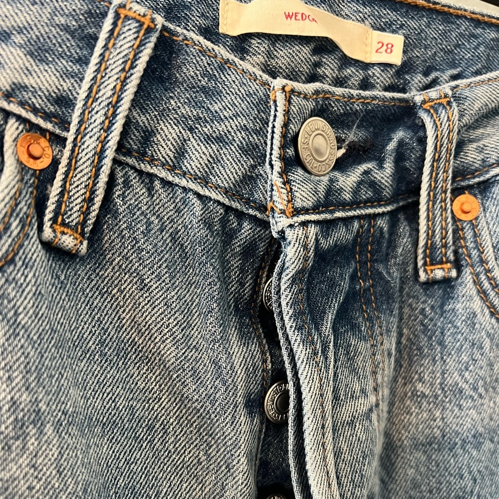 Levi’s wedgie Jeans